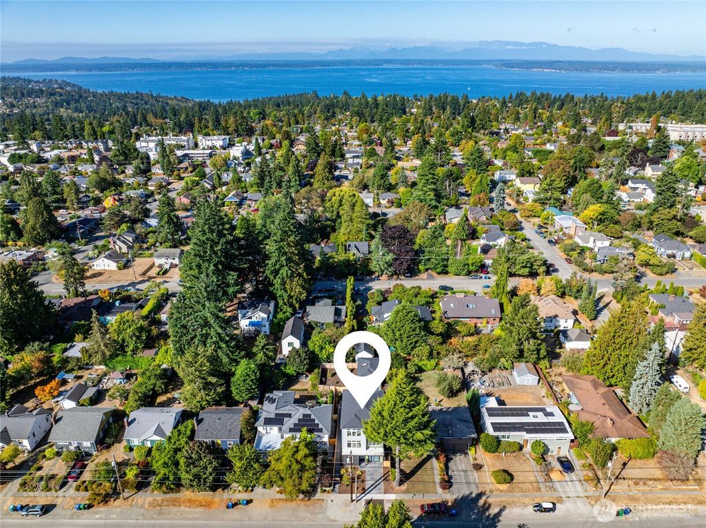 Photo of 12037 Fremont Avenue N #1, Seattle, WA 98133 (MLS # 2442664)