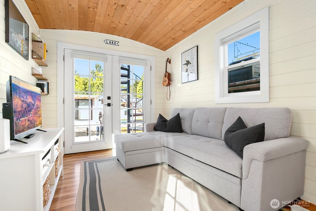 Photo of 2143 N Northlake Way #15, Seattle, WA 98103 (MLS # 2439295)