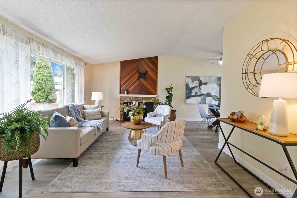 Photo of 16203 142nd Avenue SE, Renton, WA 98058 (MLS # 2427936)