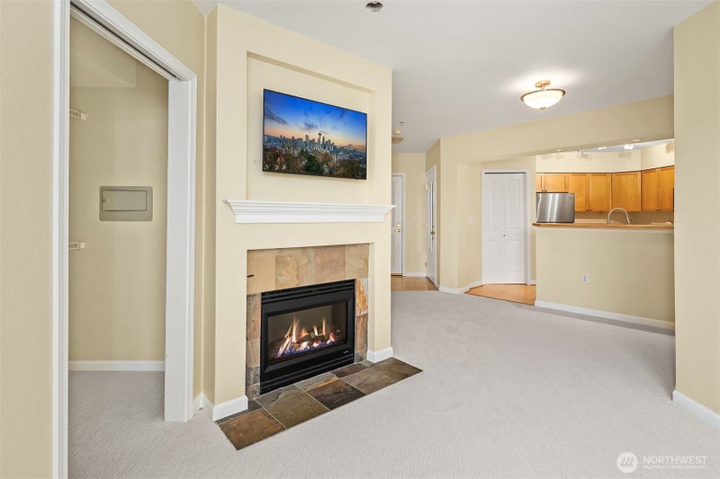1525 NW 57th Street 211