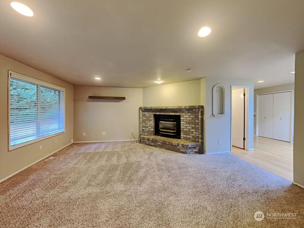 Photo of 18226 SE 128th Street, Renton, WA 98059 (MLS # 2183855)