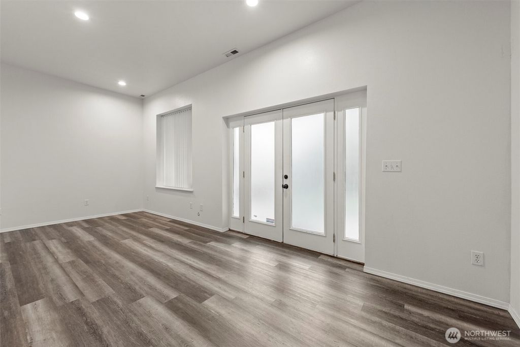 Photo of 2718 S Star lake Road, Federal Way, WA 98003 (MLS # 2467581)