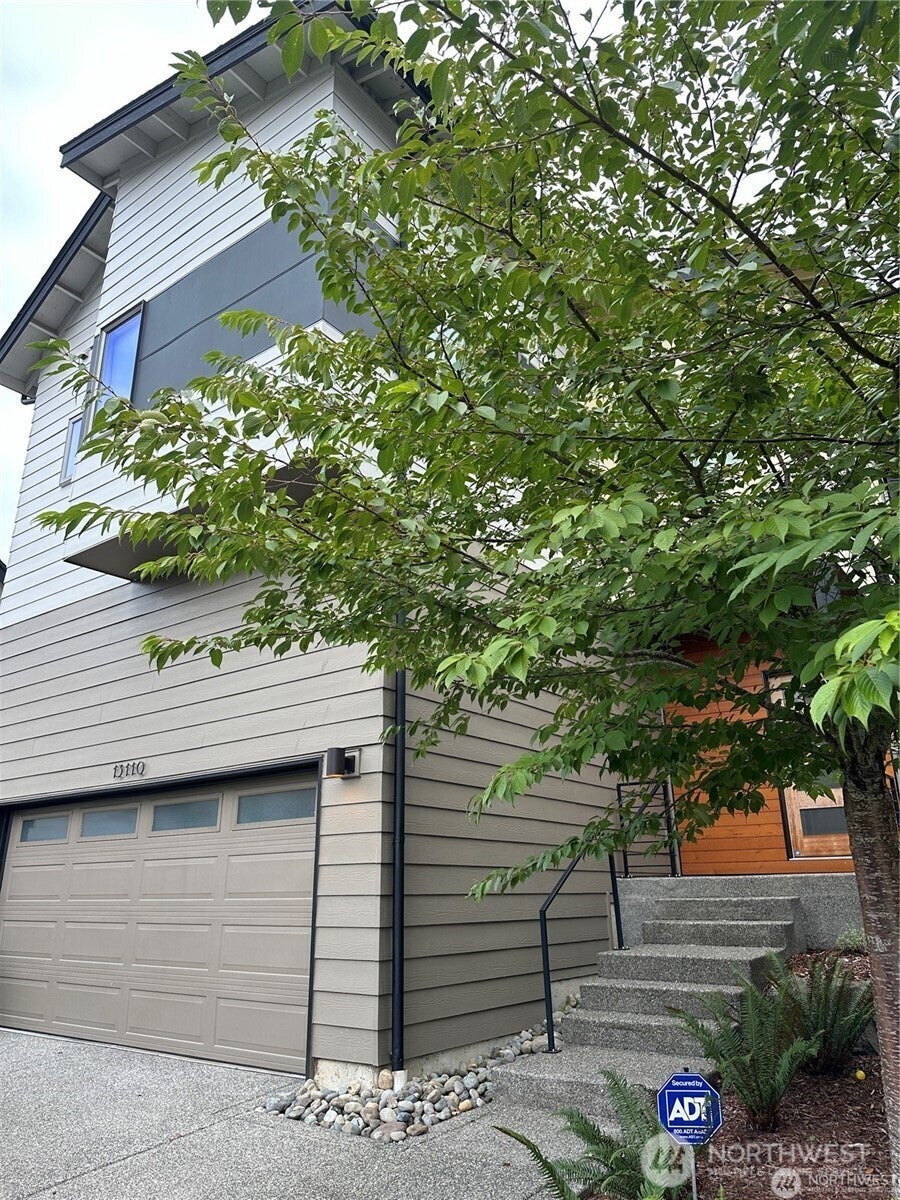 Photo of 13110 SE 219th Place, Kent, WA 98031 (MLS # 2575777)