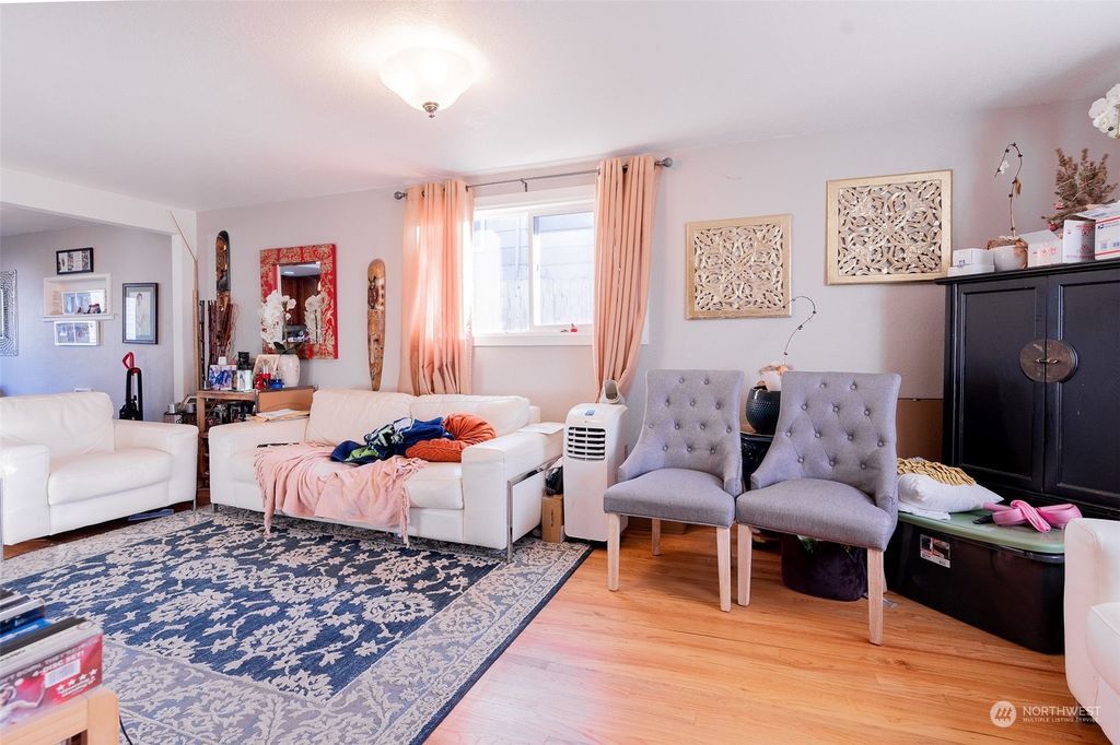 Photo of 10038 59th Avenue S, Seattle, WA 98178 (MLS # 2025539)