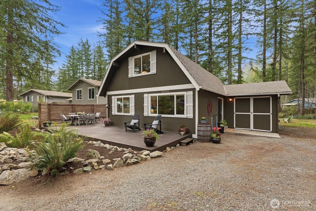 Photo of 17327 432nd Avenue SE, North Bend, WA 98045 (MLS # 2508881)
