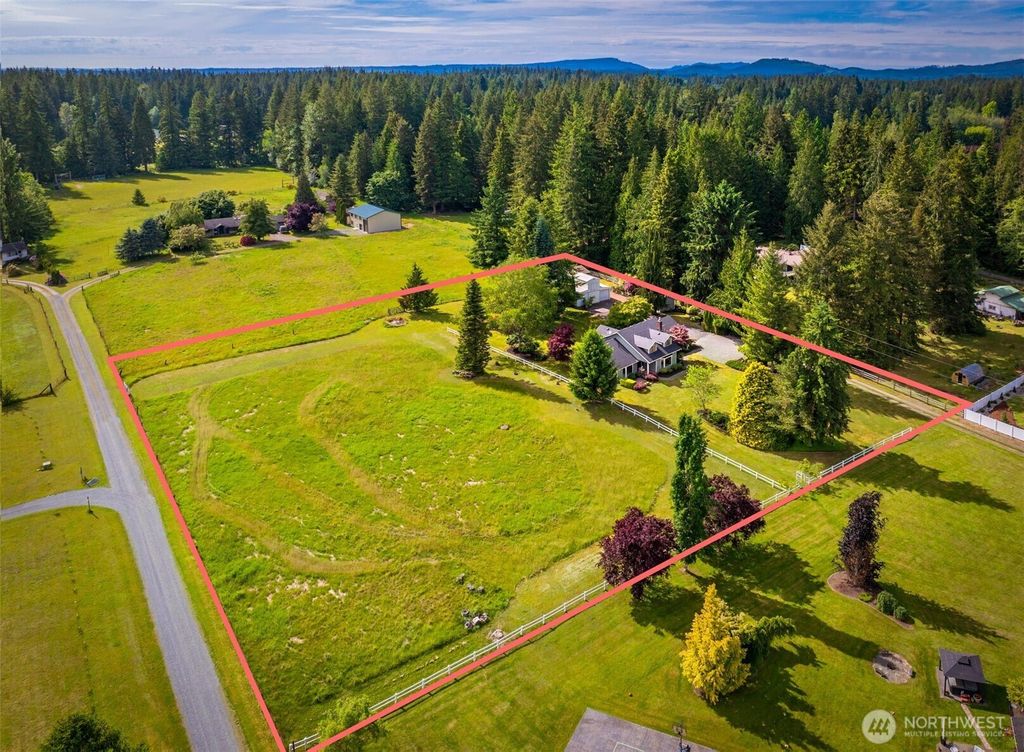 Photo of 23318 127th Avenue NE, Arlington, WA 98223 (MLS # 2385361)