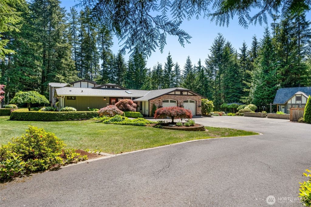 Photo of 19716 61st Avenue SE, Snohomish, WA 98296 (MLS # 2382108)