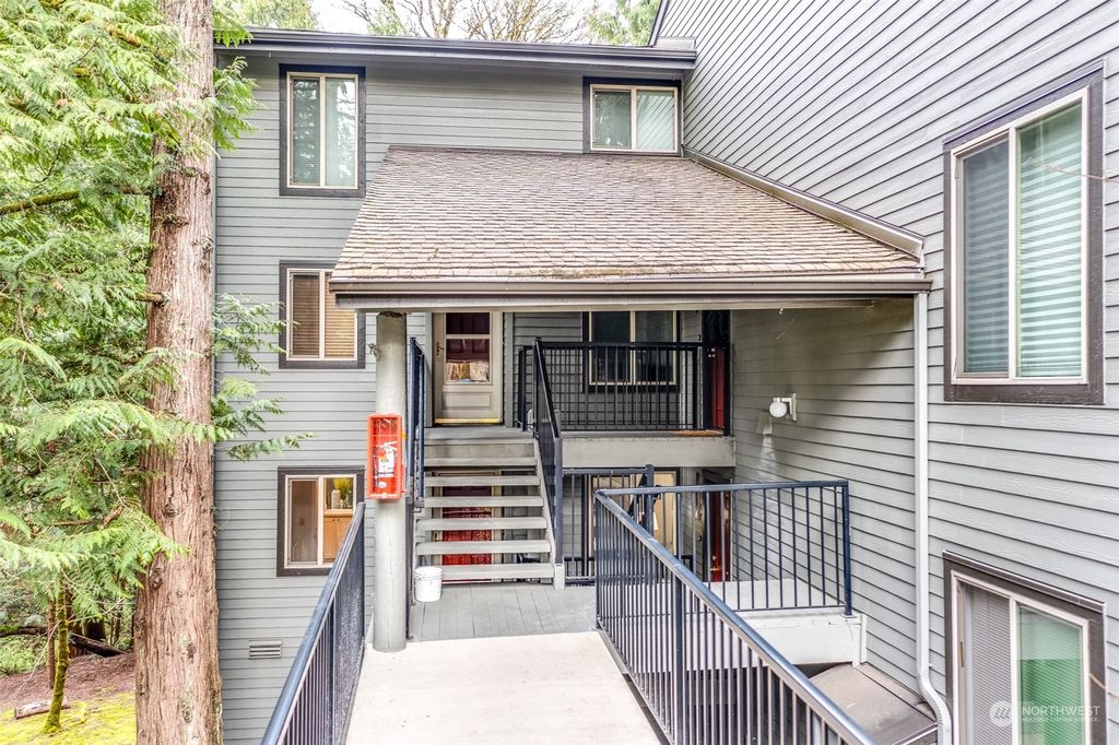 Photo of 8122 145th Court NE #A-7, Redmond, WA 98052 (MLS # 2052303)