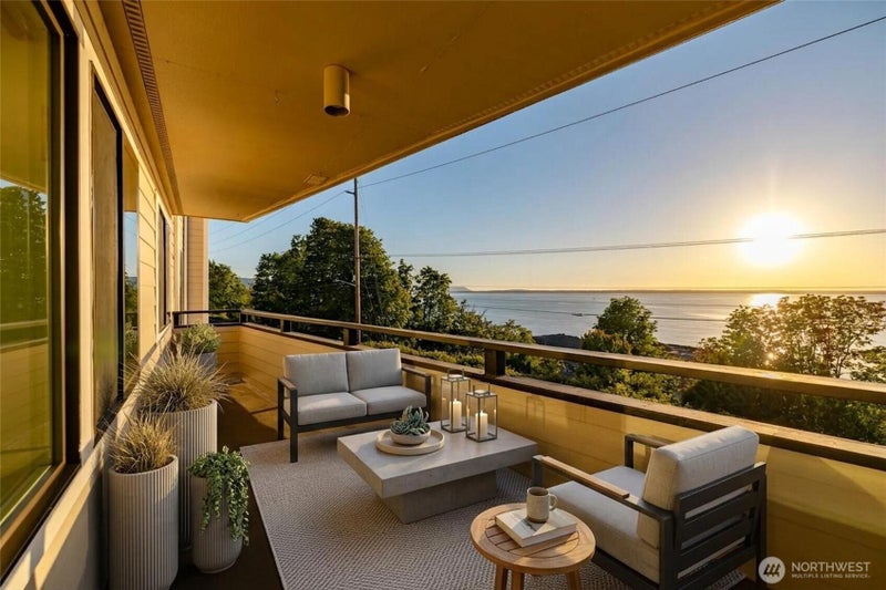 402 Boulevard 202