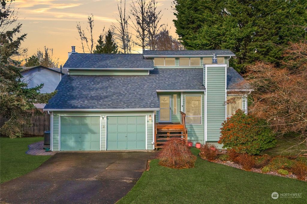 Photo of 14708 SE 274th Court, Kent, WA 98042 (MLS # 2317201)