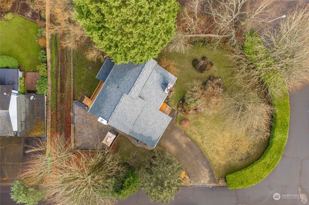 Photo of 14708 SE 274th Court, Kent, WA 98042 (MLS # 2317201)