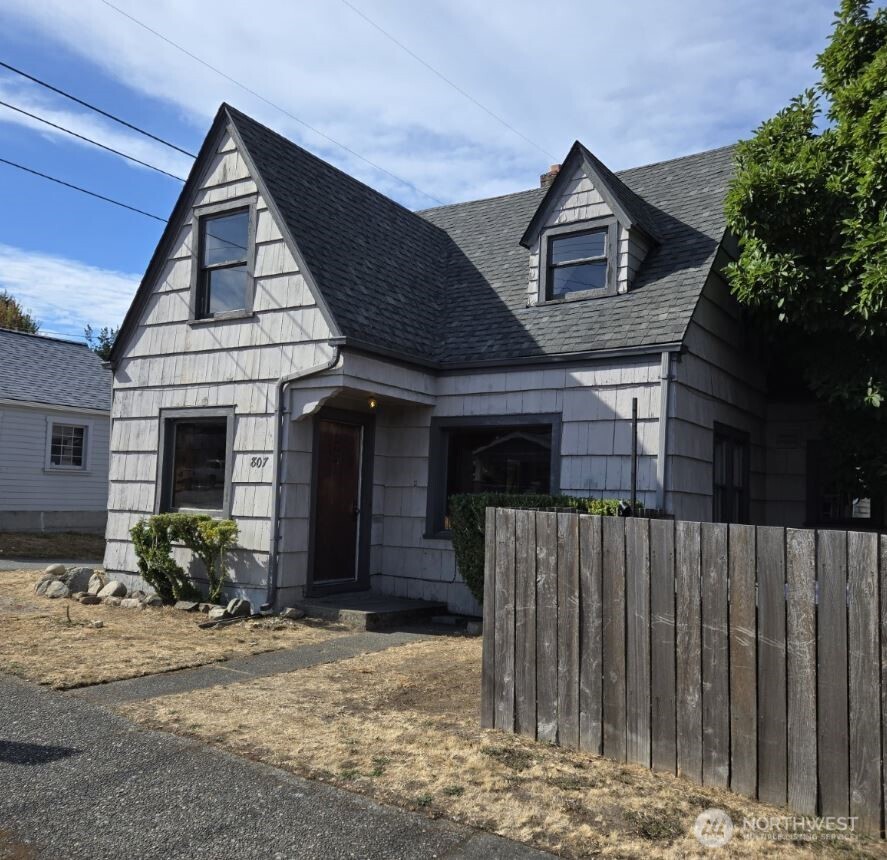 807 S 48th Street