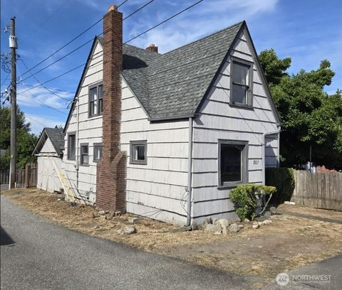 Photo of 807 S 48th Street, Tacoma, WA 98408 (MLS # 2421970)