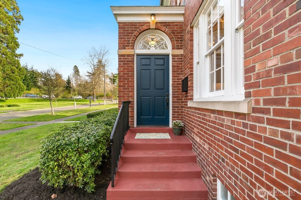 Photo of 4407 Montana Circle Cir W, Seattle, WA 98199 (MLS # 2348330)