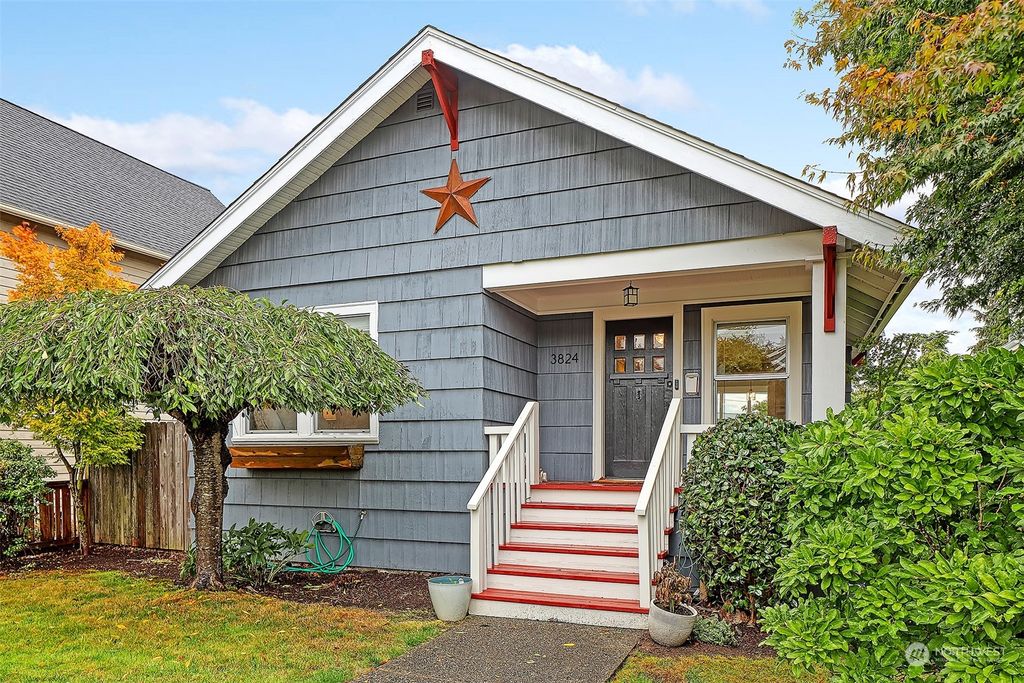 Photo of 3824 36th Avenue SW, Seattle, WA 98126 (MLS # 2165892)