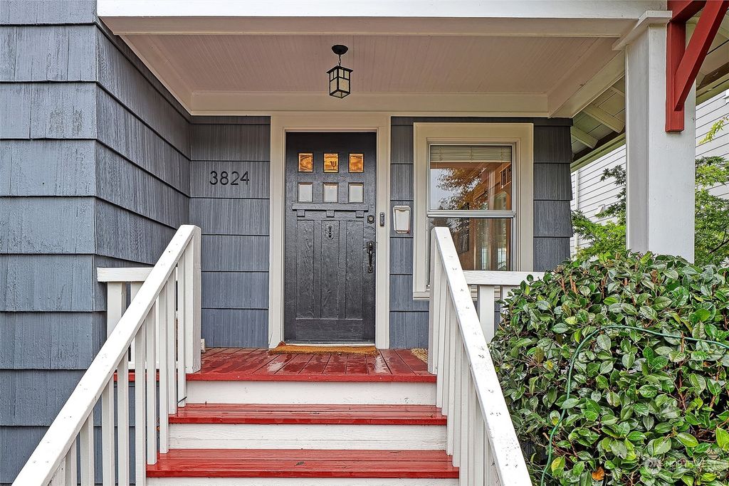 Photo of 3824 36th Avenue SW, Seattle, WA 98126 (MLS # 2165892)