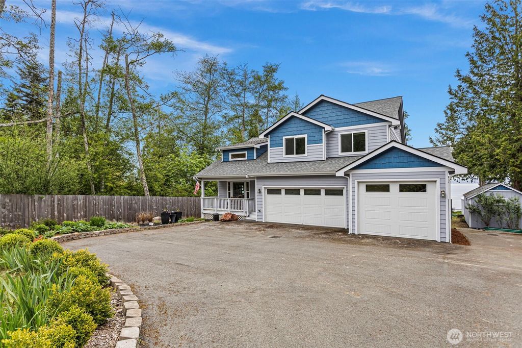 Photo of 3013 Paradise Bay Road, Port Ludlow, WA 98365 (MLS # 2520551)