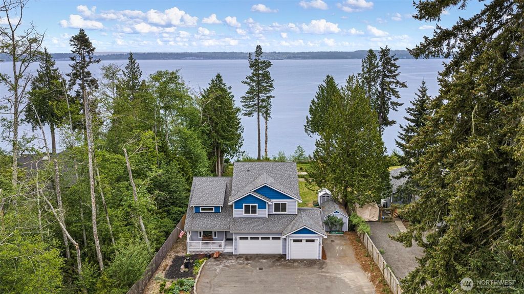 Photo of 3013 Paradise Bay Road, Port Ludlow, WA 98365 (MLS # 2520551)