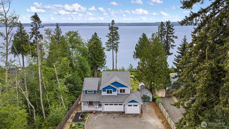 3013 Paradise Bay Road