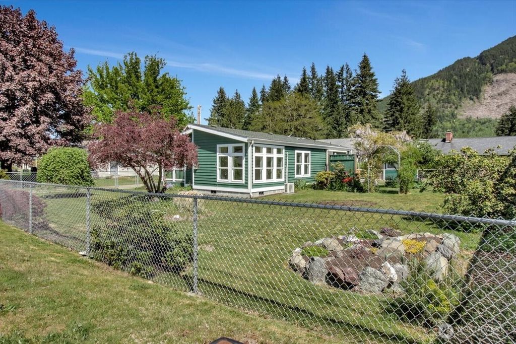 Photo of 930 Sauk Avenue, Darrington, WA 98241 (MLS # 2372570)