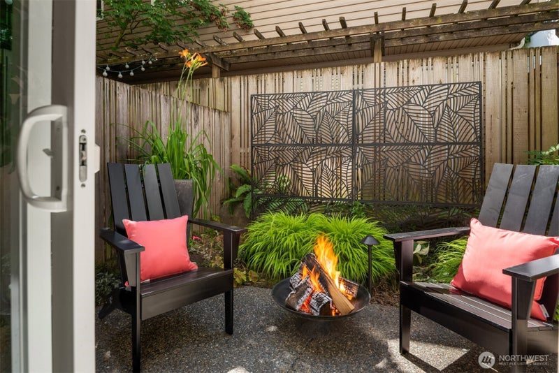 3302 W Government Way Unit A