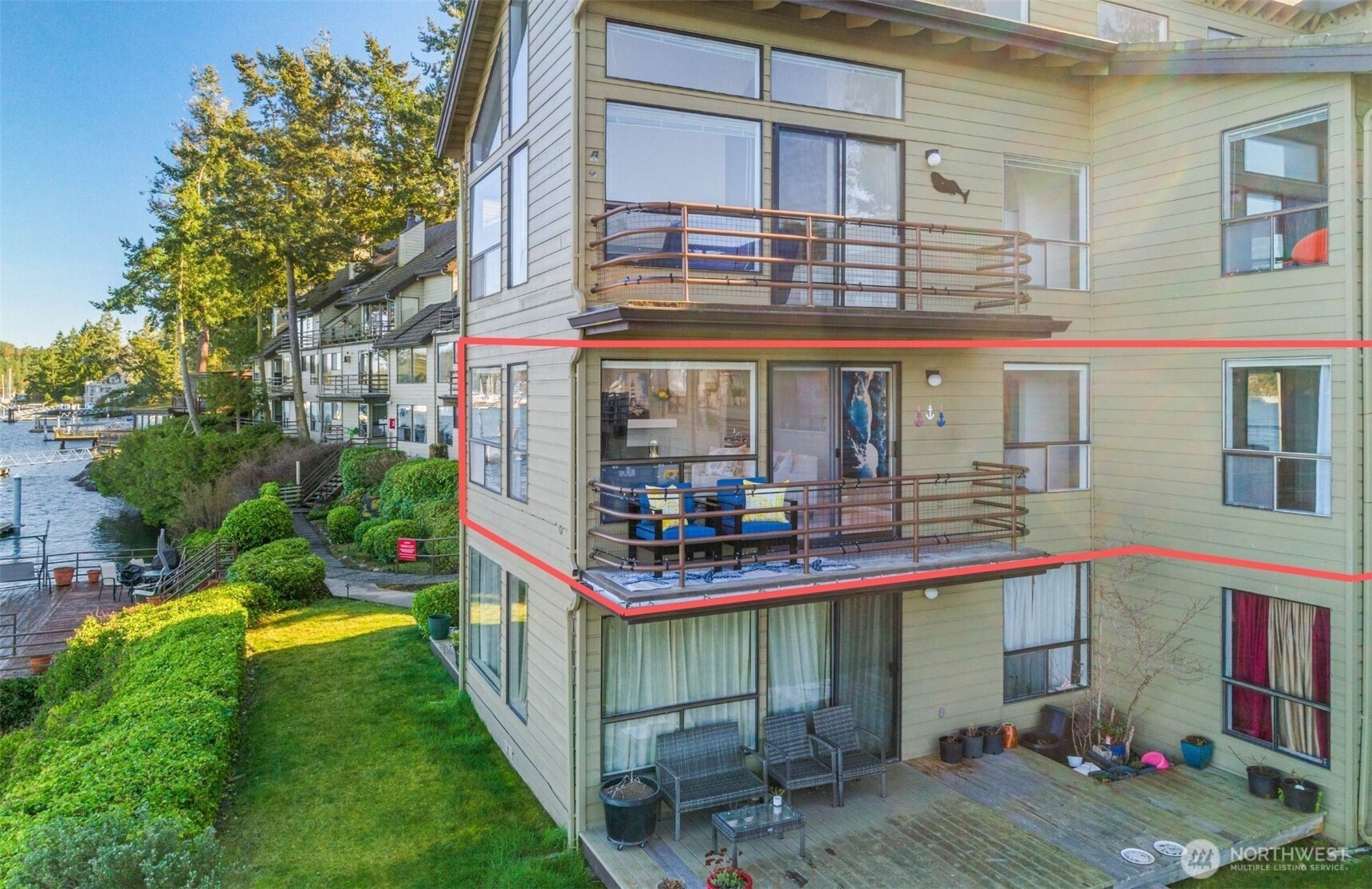 200 East Street D204