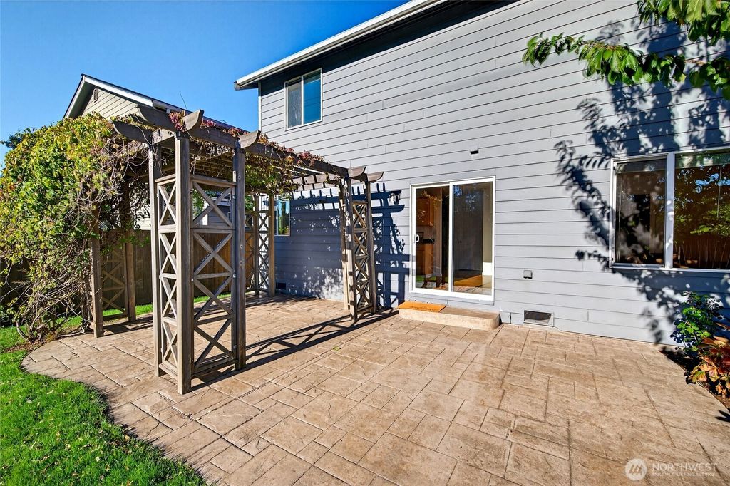 Photo of 18628 10th Avenue SE, Bothell, WA 98012 (MLS # 2445189)