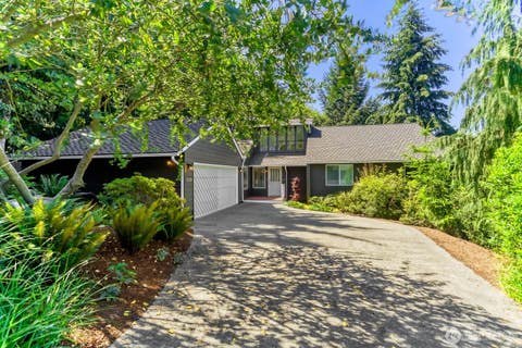 Photo of 15301 SE 48th Drive, Bellevue, WA 98006 (MLS # 2538190)