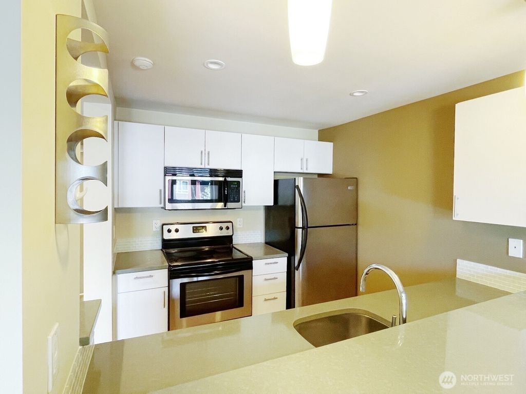 Photo of 15132 NE 82nd Street #203, Redmond, WA 98052 (MLS # 2511816)