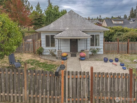 Photo of 1129 S 61ST Street, Tacoma, WA 98408 (MLS # 2578249)