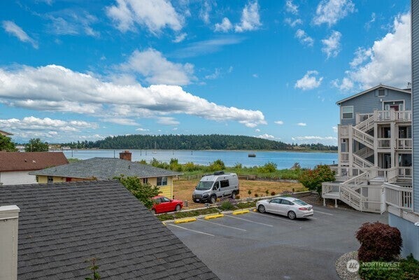 651 SE Bayshore . Drive B201