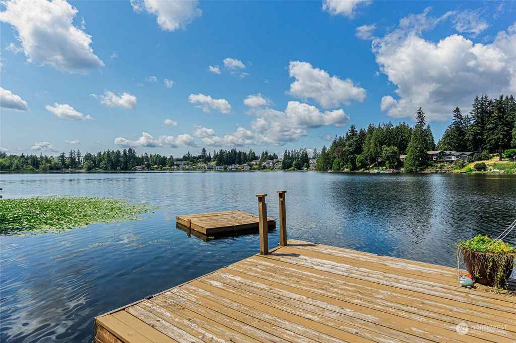 Photo of 15820 E Shore Drive, Lynnwood, WA 98087 (MLS # 2272572)