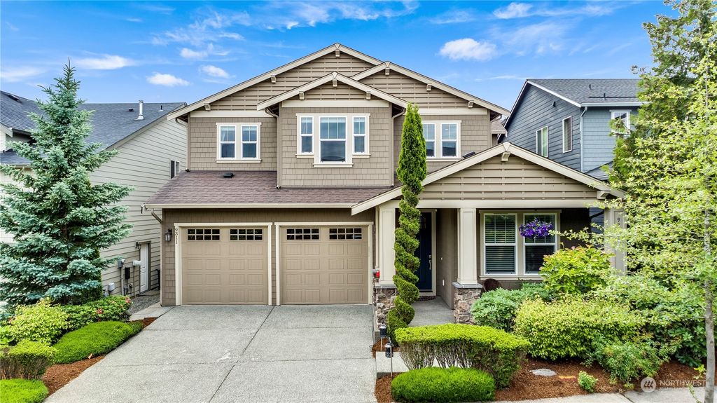 Photo of 9311 Nye Avenue SE, Snoqualmie, WA 98065 (MLS # 2125904)
