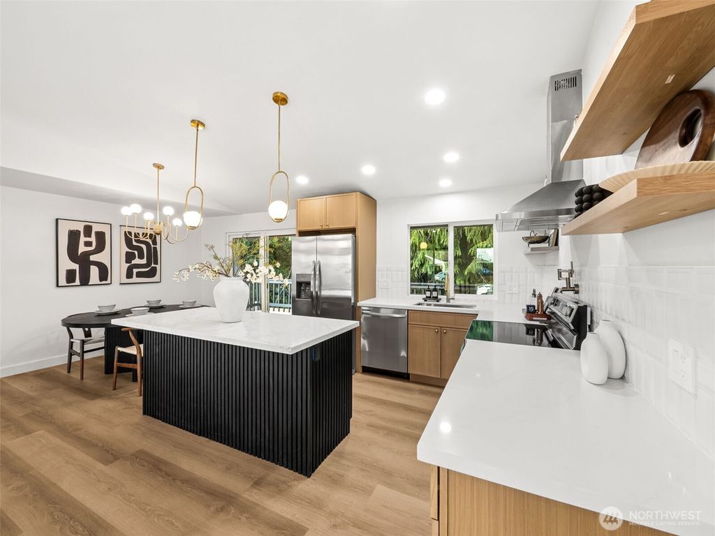 Photo of 13618 SE 141st Street, Renton, WA 98059 (MLS # 2440862)