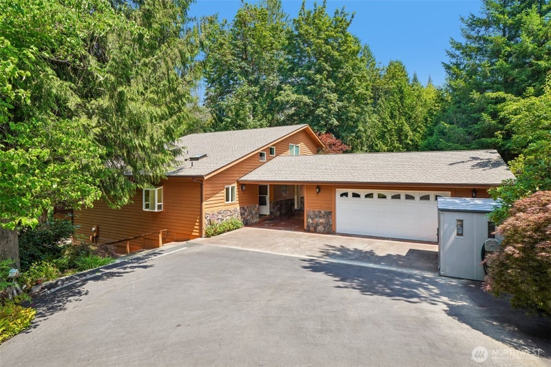 720 Ostrander Rd