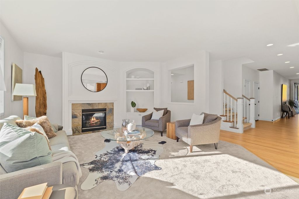 Photo of 26317 SE 21st Place, Sammamish, WA 98075 (MLS # 2305058)