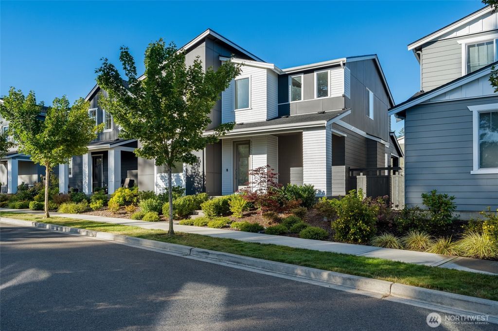 Photo of 33133 Evergreen Avenue SE, Black Diamond, WA 98010 (MLS # 2437935)