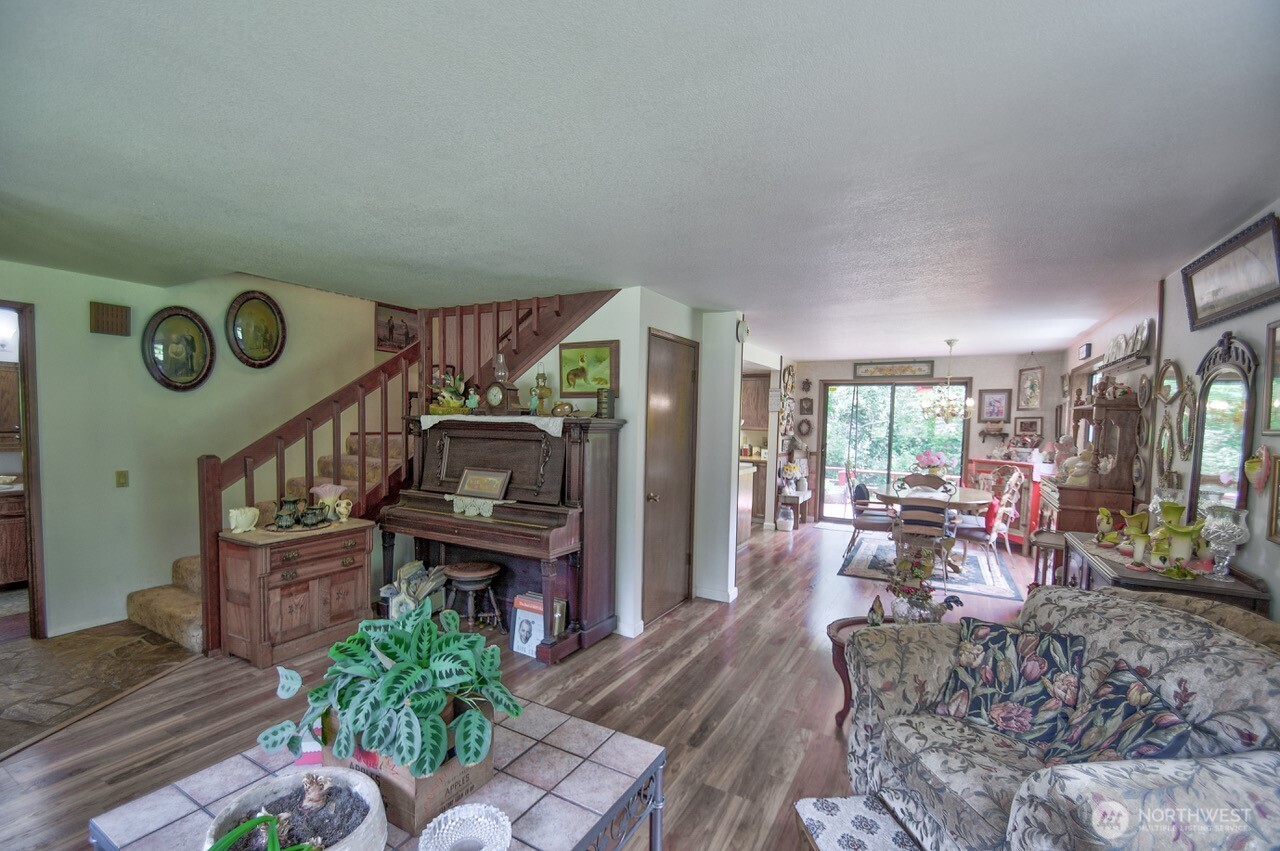 13273 W Cloquallum Road