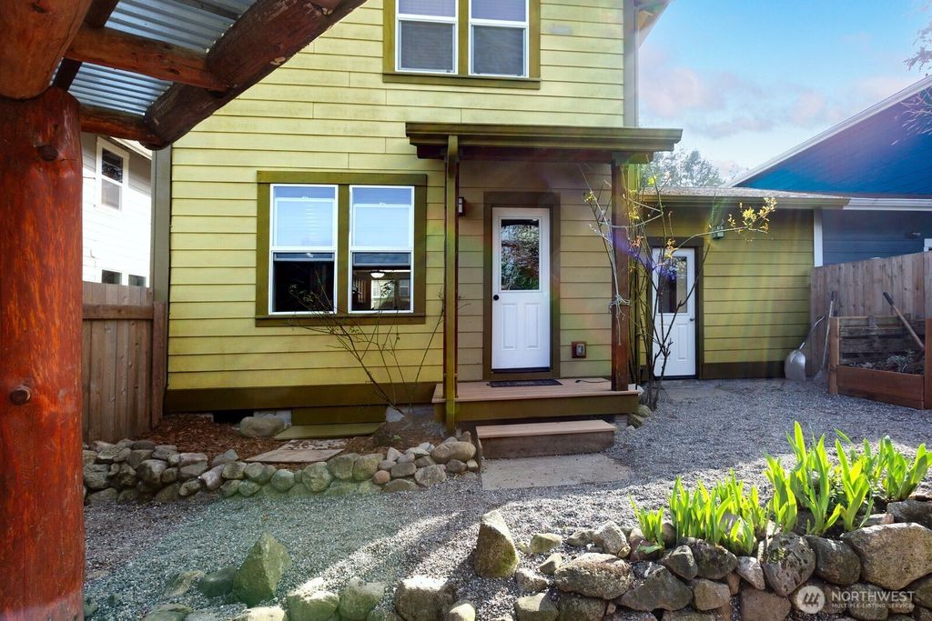 Photo of 1014 Park Street #2B, Friday Harbor, WA 98250 (MLS # 2496649)