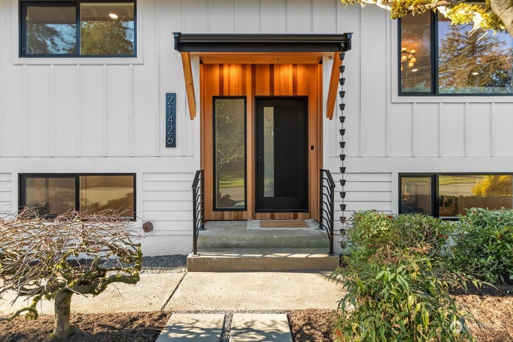 Photo of 21426 89th Avenue W, Edmonds, WA 98026 (MLS # 2326515)