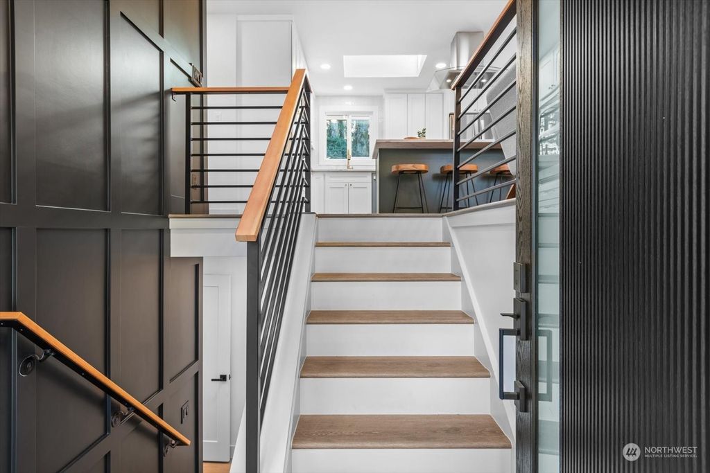 Photo of 21426 89th Avenue W, Edmonds, WA 98026 (MLS # 2326515)