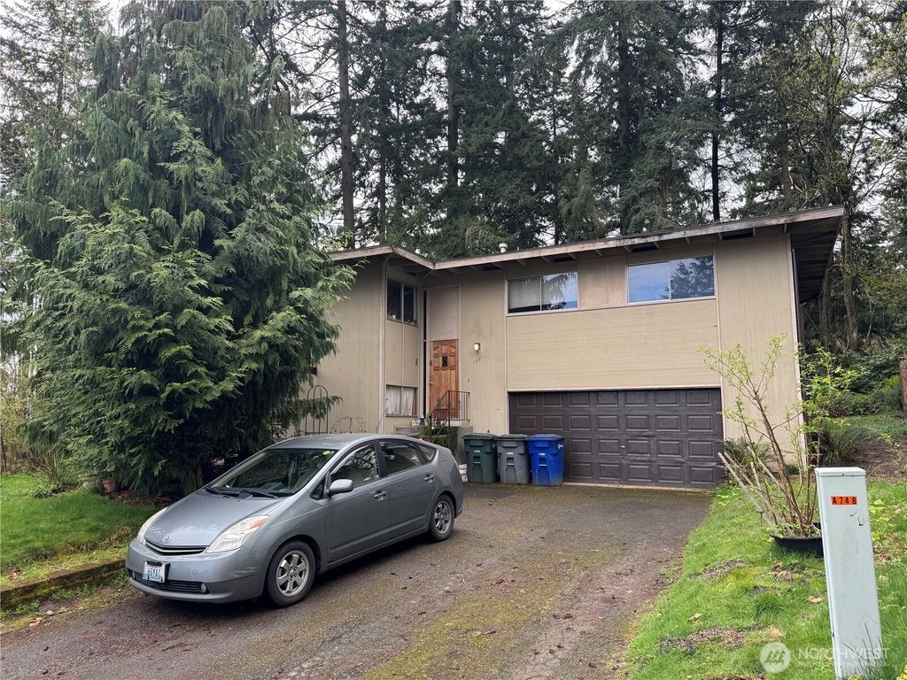 Photo of 10811 NE 154th Court, Bothell, WA 98011 (MLS # 2459639)
