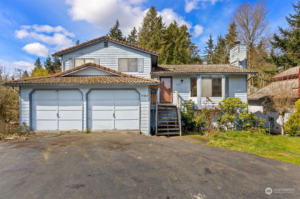 Photo of 17424 55th Place W, Lynnwood, WA 98037 (MLS # 2219587)