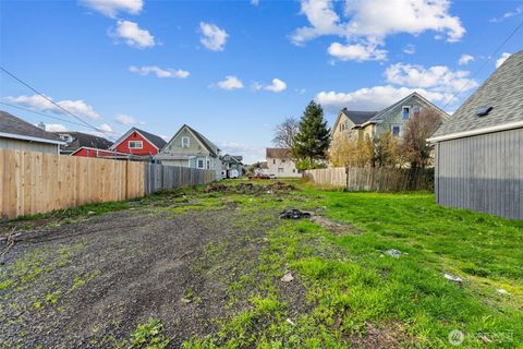 Photo of 907 W Market Street, Aberdeen, WA 98520 (MLS # 2456288)