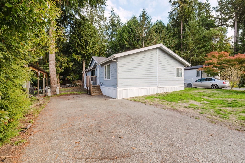 Photo of 12715 121st Ave Court E #13, Puyallup, WA 98374 (MLS # 2597954)