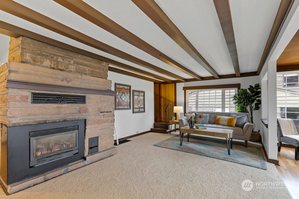 Photo of 6552 49th Avenue SW, Seattle, WA 98136 (MLS # 2042771)