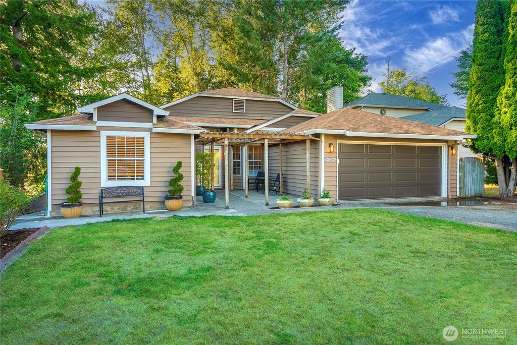 Photo of 22227 126th Place SE, Kent, WA 98031 (MLS # 2408334)