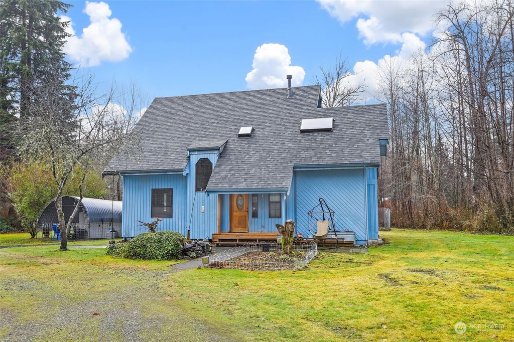 Photo of 11524 State Route 530 NE, Arlington, WA 98223 (MLS # 2028561)