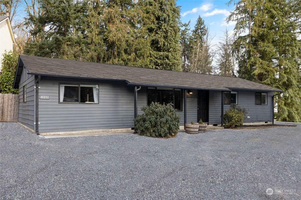 Photo of 8211 71st Pl SE Pl, Snohomish, WA 98290 (MLS # 2194059)