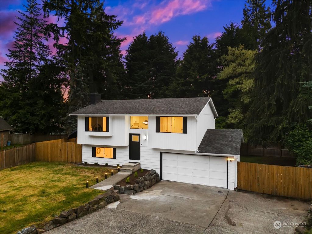 Photo of 3006 164th Place SE, Bothell, WA 98012 (MLS # 2269798)